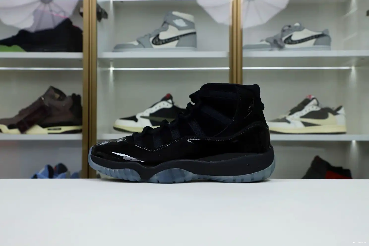 'CAP 11 AND JORDAN AIR GOWN' Kimikick RETRO 0525